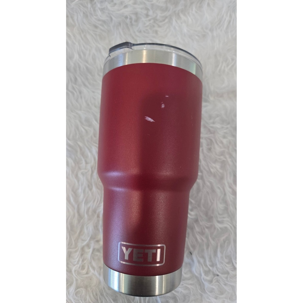 YETI Rambler 30 oz Tumbler Red Stainless Steel Vacuum Insulated Mug with Straw